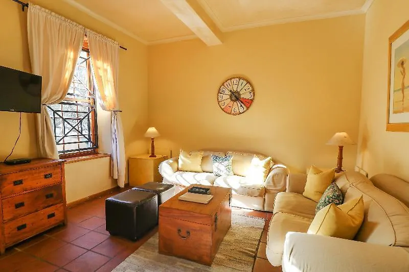 108 Waterkant Città del Capo 0*,  Sudafrica